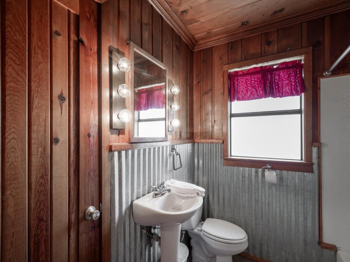 Alpine Cabin, 3 Bedrooms, Deck, Sleeps 8 Ruidoso Kültér fotó